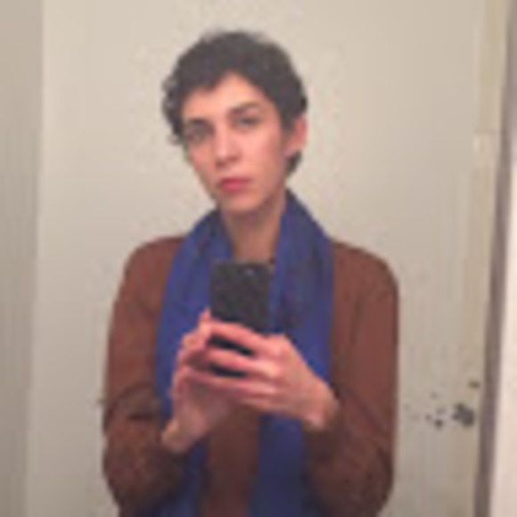 Meet your Posher, Nazik - Picture 1 of 1